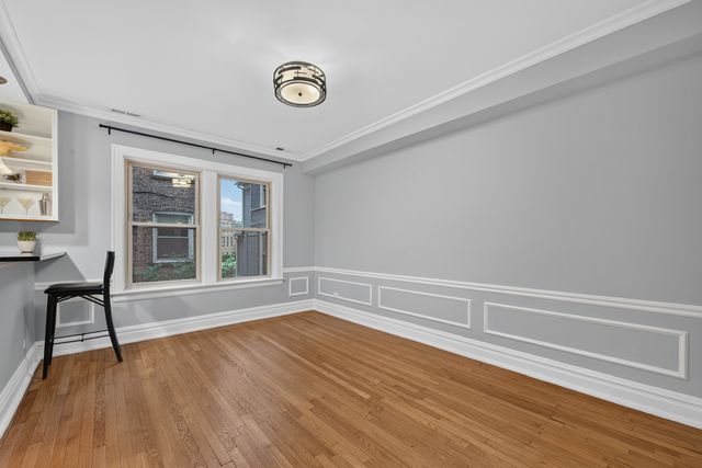 406 Wesley Avenue 1, Oak Park, IL 60302