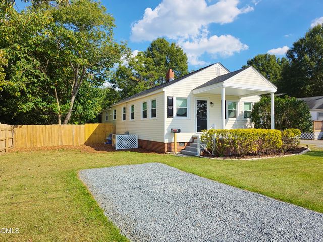 305 N 10th Street, Erwin, NC 28339
