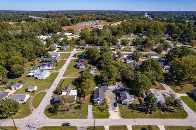 305 N 10th Street, Erwin, NC 28339