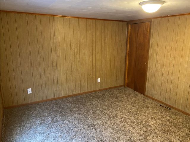 553 Steel Ave, Hempfield Twp, PA 15635