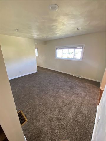 553 Steel Ave, Hempfield Twp, PA 15635