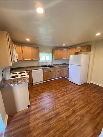 553 Steel Ave, Hempfield Twp, PA 15635