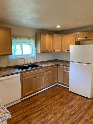 553 Steel Ave, Hempfield Twp, PA 15635