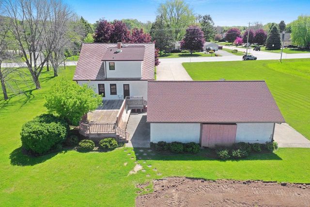 2110 N 8TH STREET, Manitowoc, WI 54220