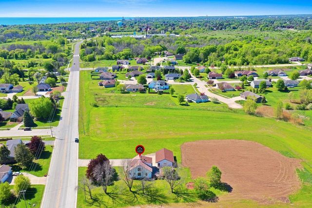 2110 N 8TH STREET, Manitowoc, WI 54220