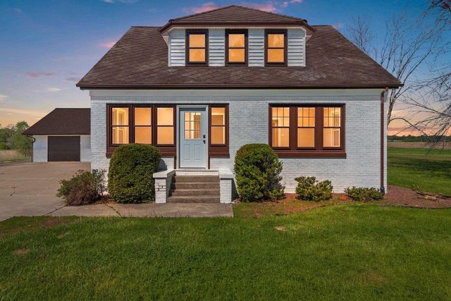2110 N 8TH STREET, Manitowoc, WI 54220