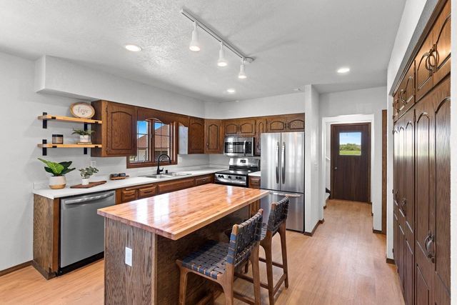 2110 N 8TH STREET, Manitowoc, WI 54220