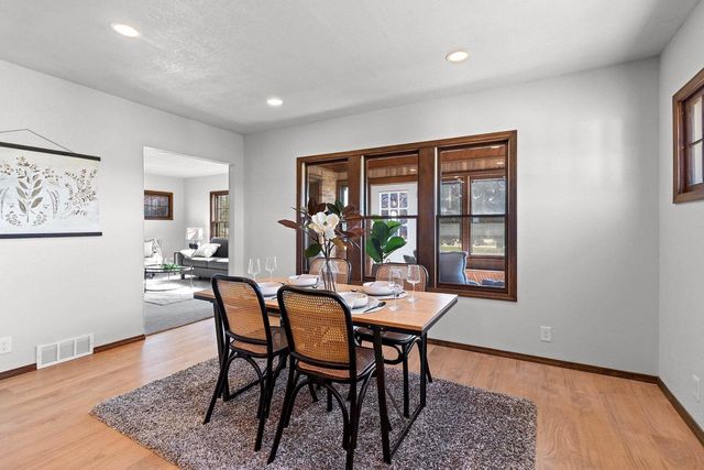 2110 N 8TH STREET, Manitowoc, WI 54220