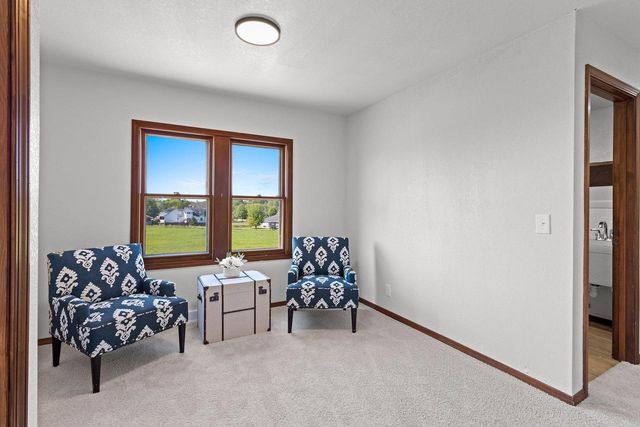 2110 N 8TH STREET, Manitowoc, WI 54220