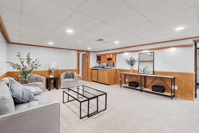 2110 N 8TH STREET, Manitowoc, WI 54220