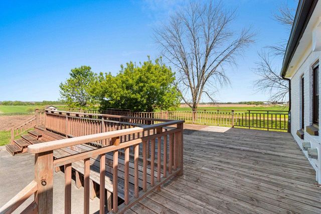 2110 N 8TH STREET, Manitowoc, WI 54220