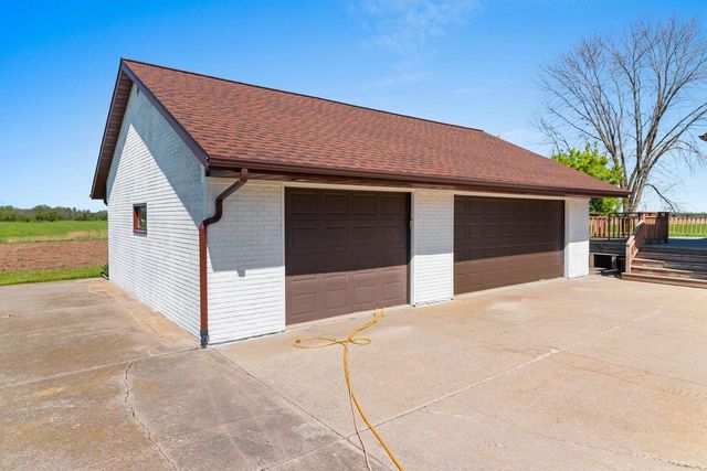 2110 N 8TH STREET, Manitowoc, WI 54220