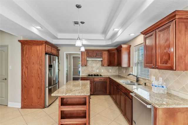 3618 Kansas Street, Fresno, TX 77545