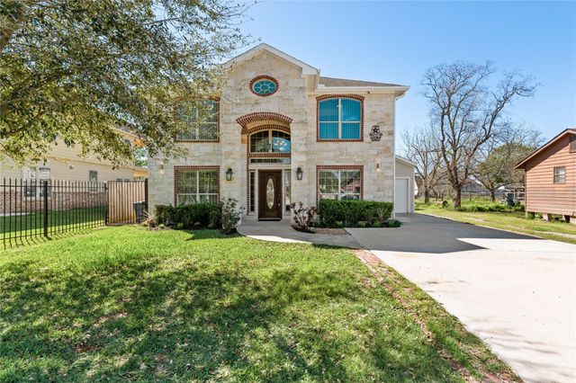 3618 Kansas Street, Fresno, TX 77545