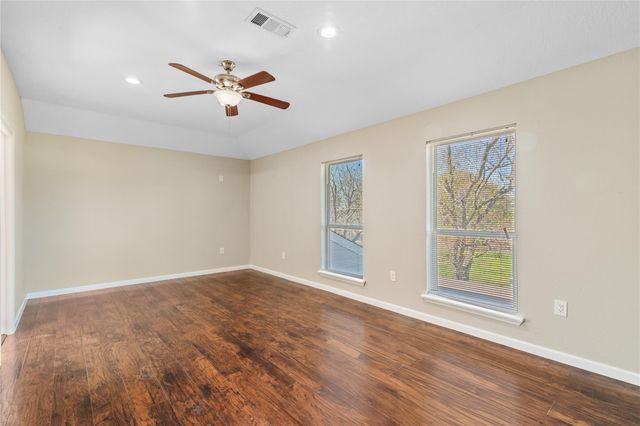 3618 Kansas Street, Fresno, TX 77545