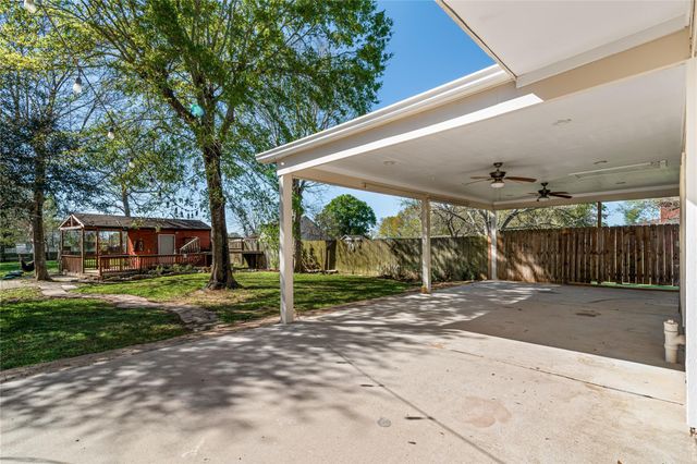 3618 Kansas Street, Fresno, TX 77545