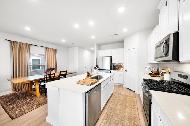 431 Pendant Drive, Royse City, TX 75189