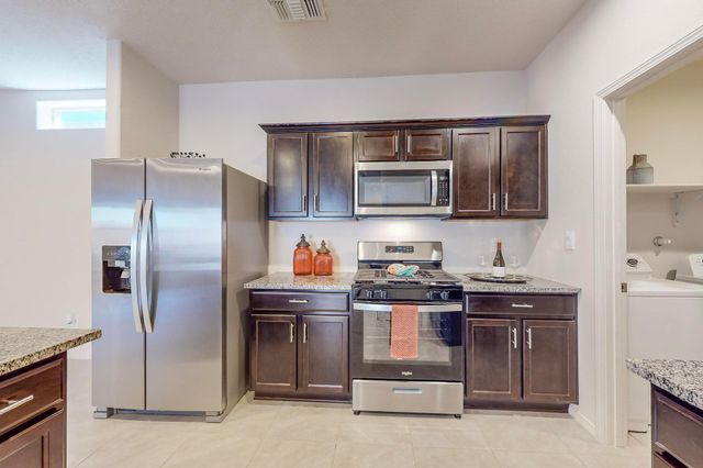 1820 Villa Contesa Loop NW, Los Lunas, NM 87031