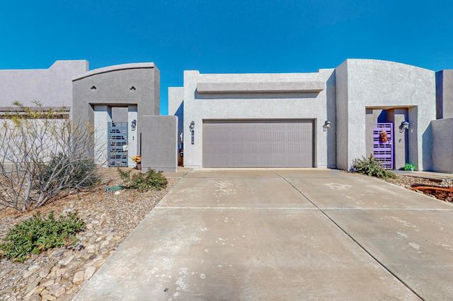 1820 Villa Contesa Loop NW, Los Lunas, NM 87031