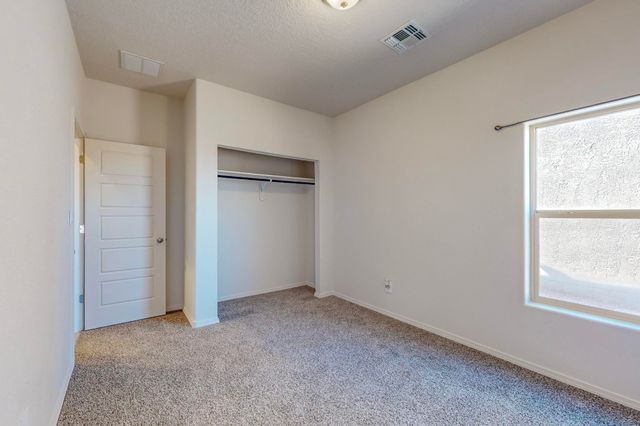 1820 Villa Contesa Loop NW, Los Lunas, NM 87031