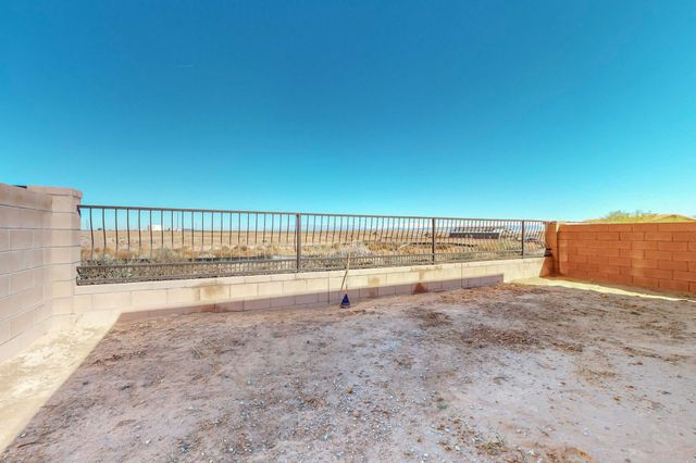 1820 Villa Contesa Loop NW, Los Lunas, NM 87031