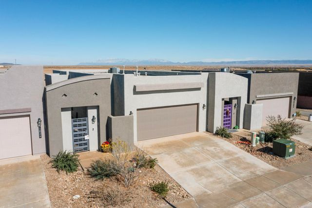 1820 Villa Contesa Loop NW, Los Lunas, NM 87031