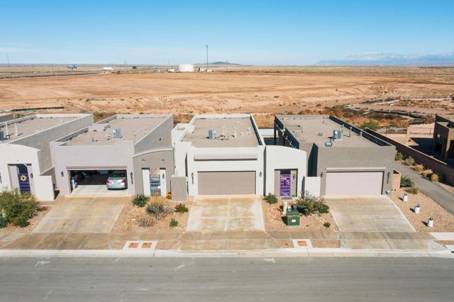 1820 Villa Contesa Loop NW, Los Lunas, NM 87031