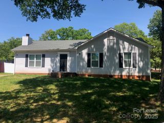 6907 Carriageway Lane, Charlotte, NC 28227