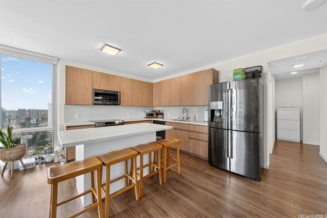 1391 Kapiolani Boulevard 3807, Honolulu, HI 96814