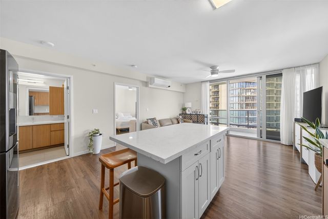 1391 Kapiolani Boulevard 3807, Honolulu, HI 96814