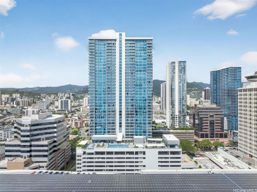 1391 Kapiolani Boulevard 3807, Honolulu, HI 96814
