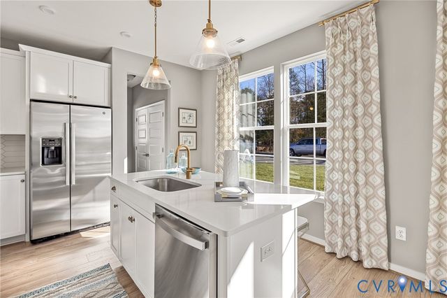 18748 Palisades Cove Trl, Moseley, VA 23120