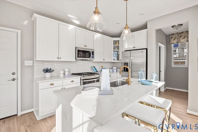 18748 Palisades Cove Trl, Moseley, VA 23120