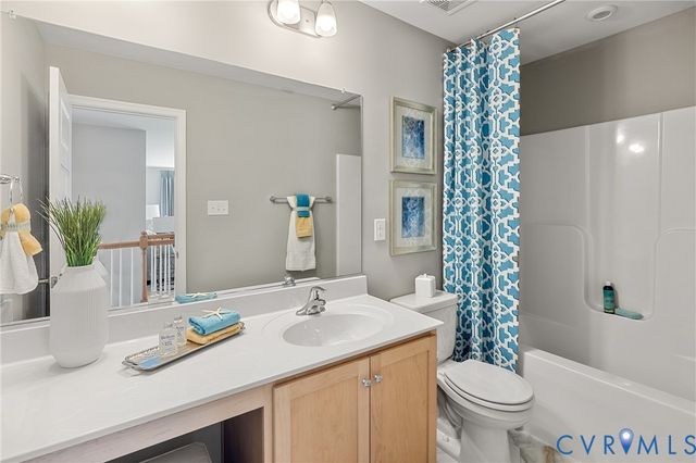 18748 Palisades Cove Trl, Moseley, VA 23120