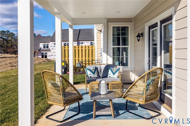 18748 Palisades Cove Trl, Moseley, VA 23120