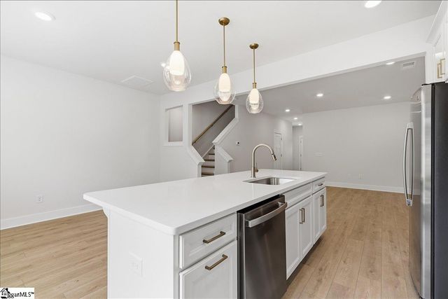 105 Redfield Place, Simpsonville, SC 29681