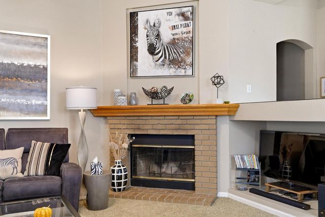 1812 Legend Dr, Modesto, CA 95357