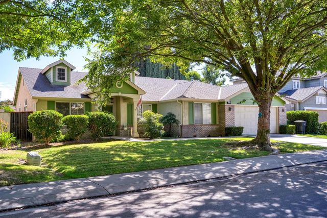 1812 Legend Dr, Modesto, CA 95357
