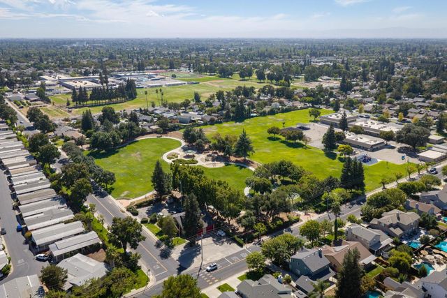 1812 Legend Dr, Modesto, CA 95357