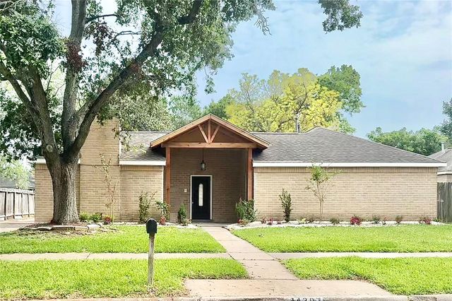 14307 Piping Rock, Houston, TX 77077
