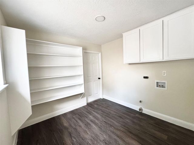 14307 Piping Rock, Houston, TX 77077