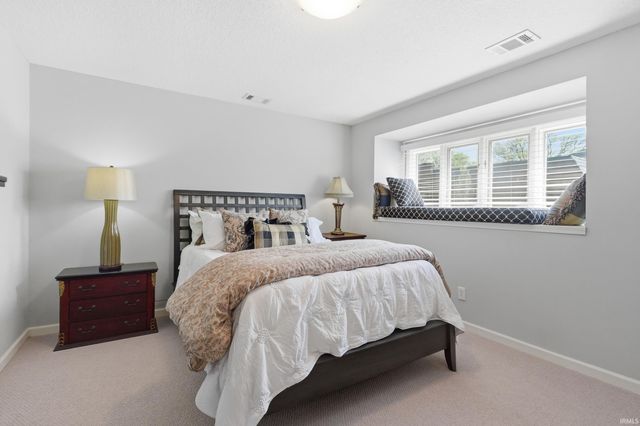 6709 Quail Ridge Lane, Fort Wayne, IN 46804
