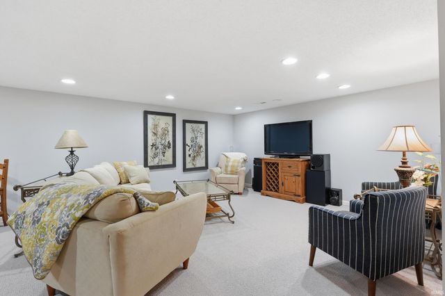 6709 Quail Ridge Lane, Fort Wayne, IN 46804