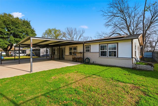 2600 S 24th Street, Waco, TX 76706