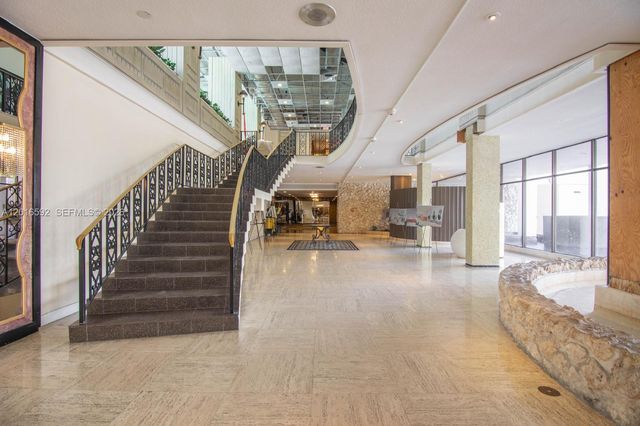 5555 Collins Ave 14U, Miami Beach, FL 33140