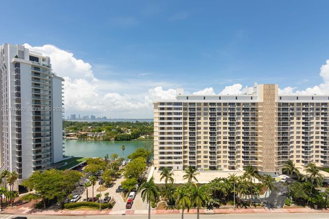 5555 Collins Ave 14U, Miami Beach, FL 33140