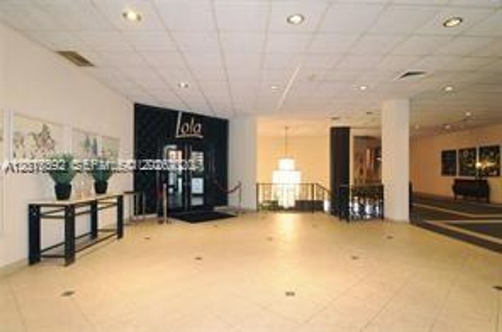 5555 Collins Ave 14U, Miami Beach, FL 33140