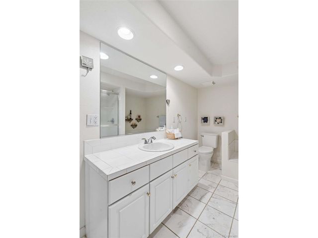 17094 E Dorado Dr, Centennial, CO 80015