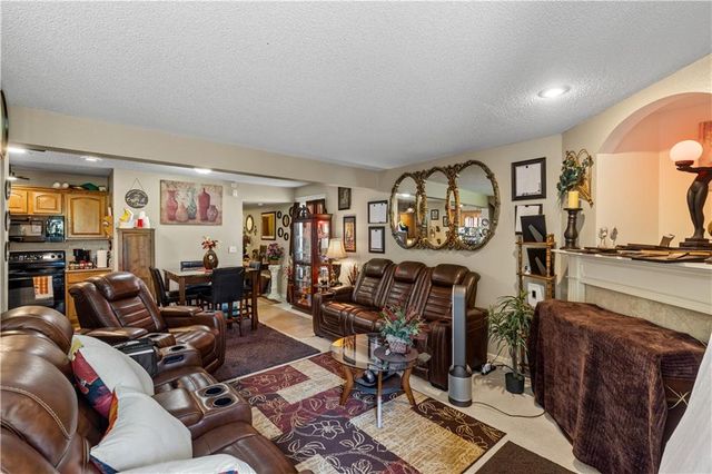 10563 E 46th Terrace, Kansas City, MO 64133