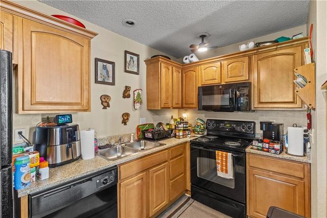 10563 E 46th Terrace, Kansas City, MO 64133